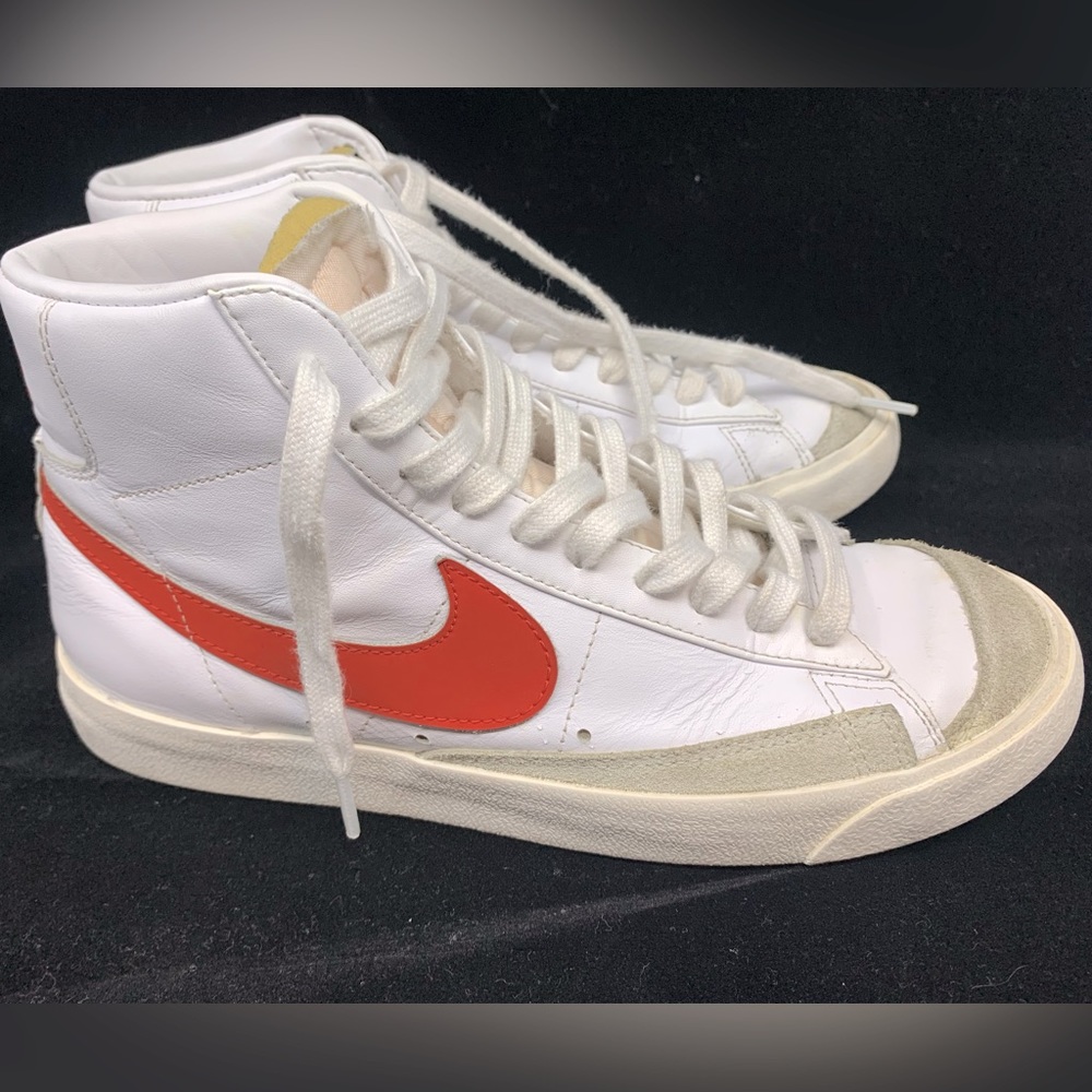 Size - 8.5 Nike blazer 77’ white “mantra orange”